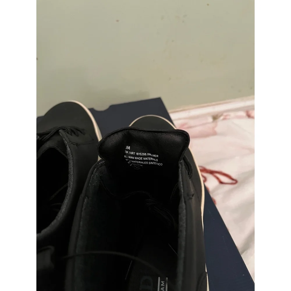 NIB IZOD Men's Palmer Black Chukka Boots With Memory Foam Size 8M New in box